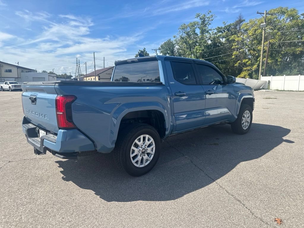 Used 2026 Toyota Tacoma SR5 AWD/4WD image 5