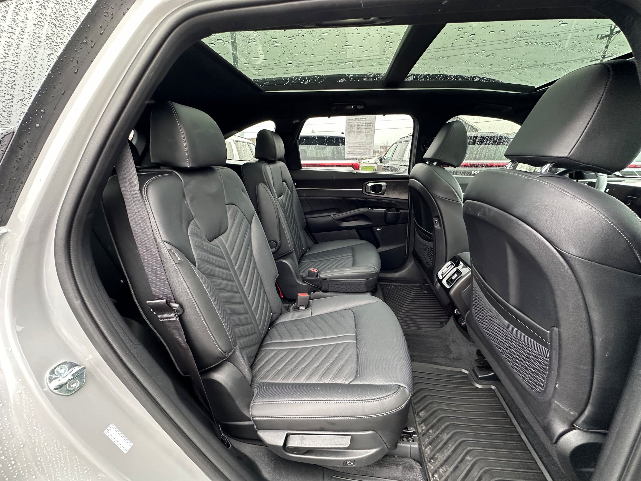 Used 2025 Kia Sorento SX Prestige AWD/4WD image 14