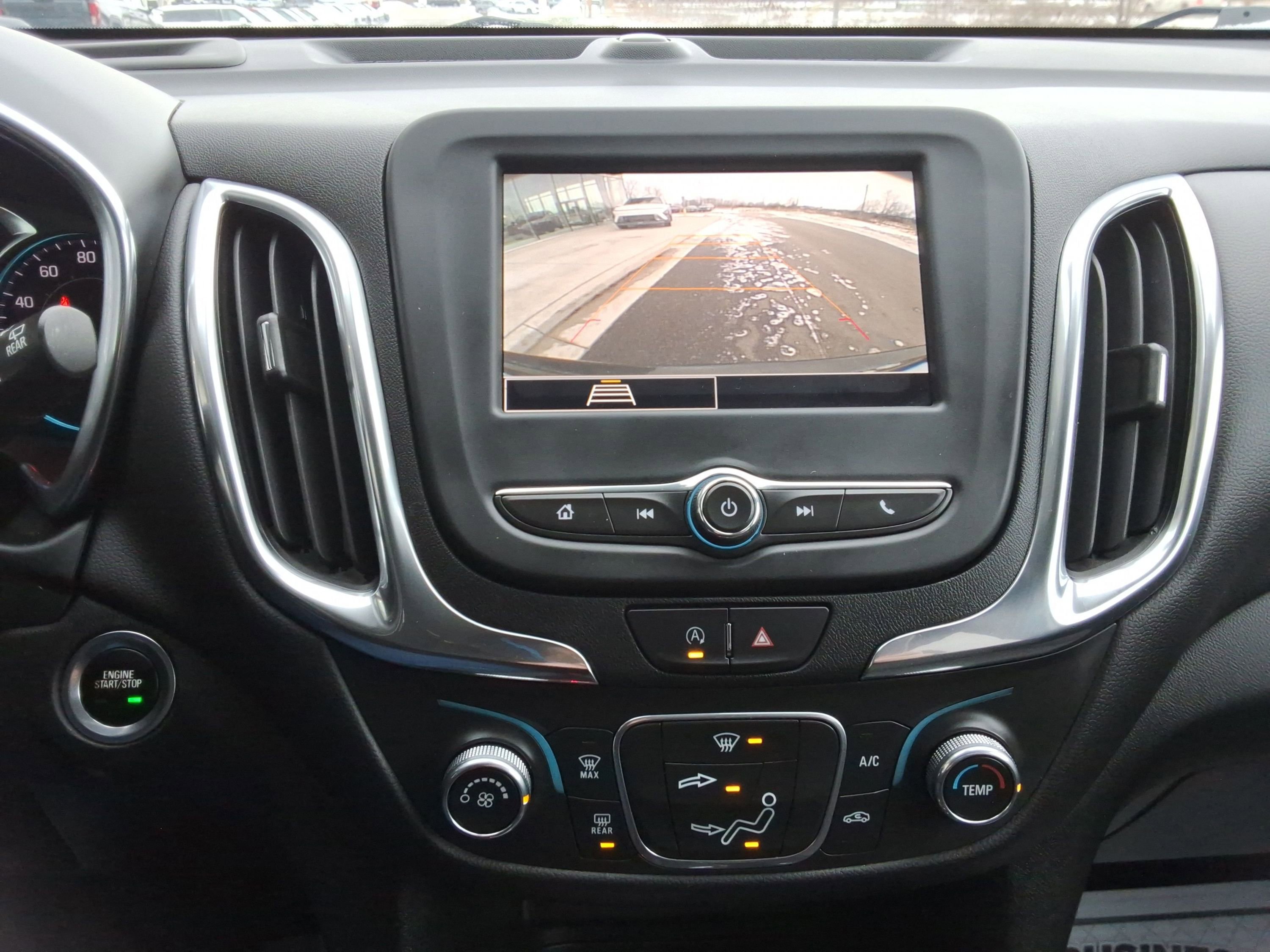 Used 2022 Chevrolet Equinox LT image 16