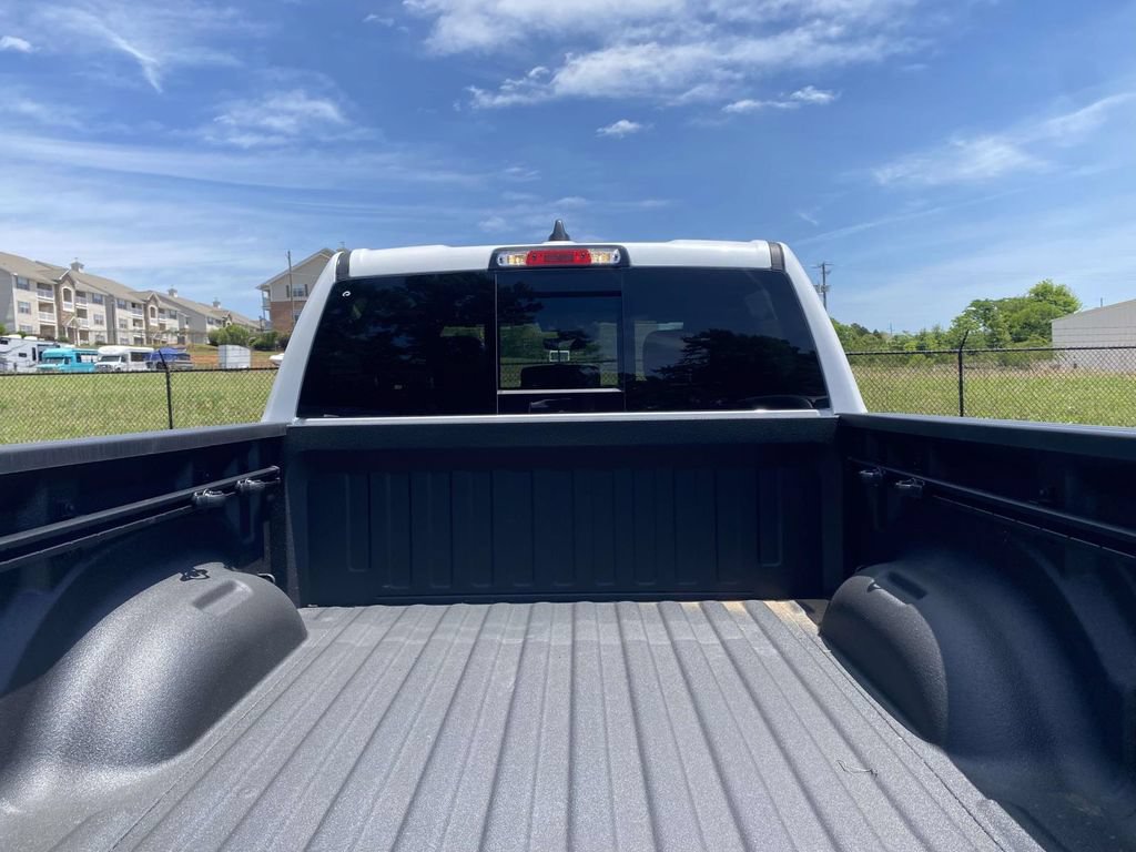 New 2026 RAM 1500 Laramie w/ Night Edition AWD/4WD image 9