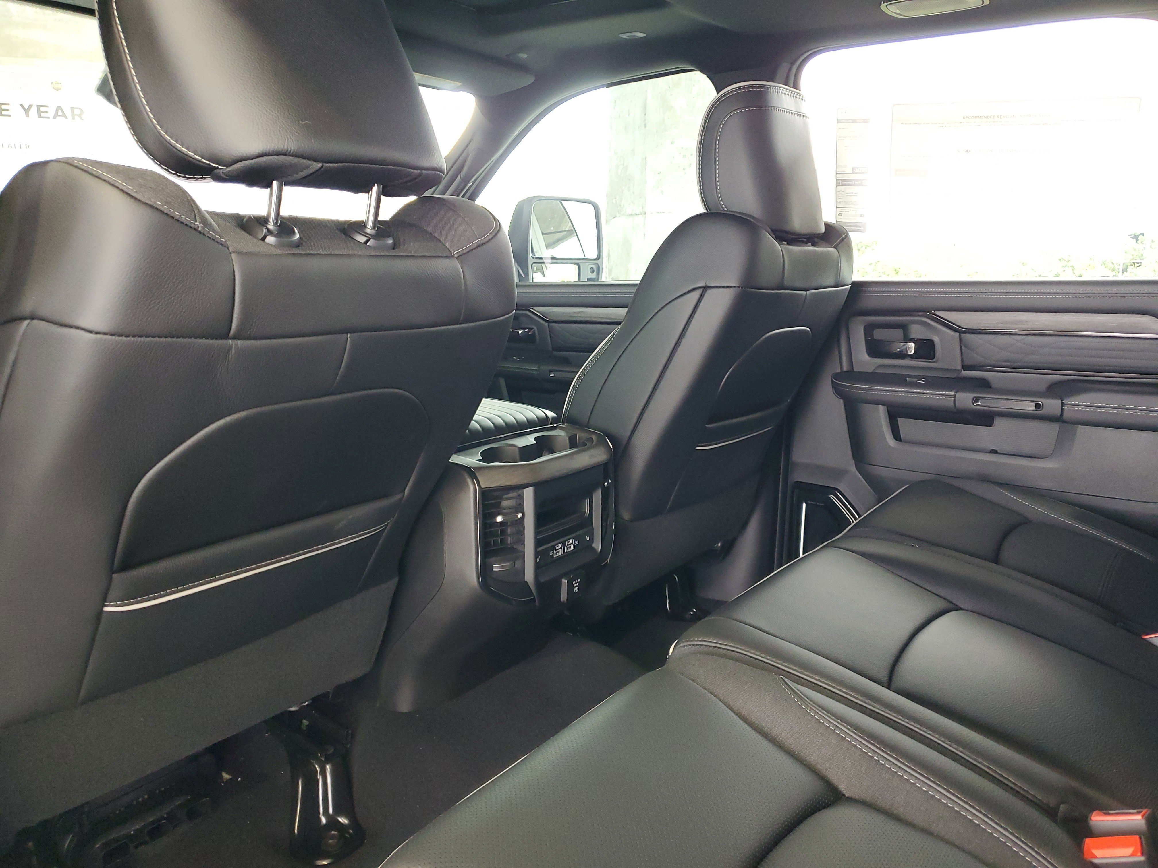 New 2025 RAM 2500 Limited AWD/4WD image 10