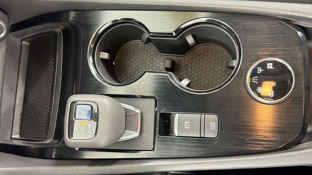 Used 2025 Kia Niro EX FWD image 3