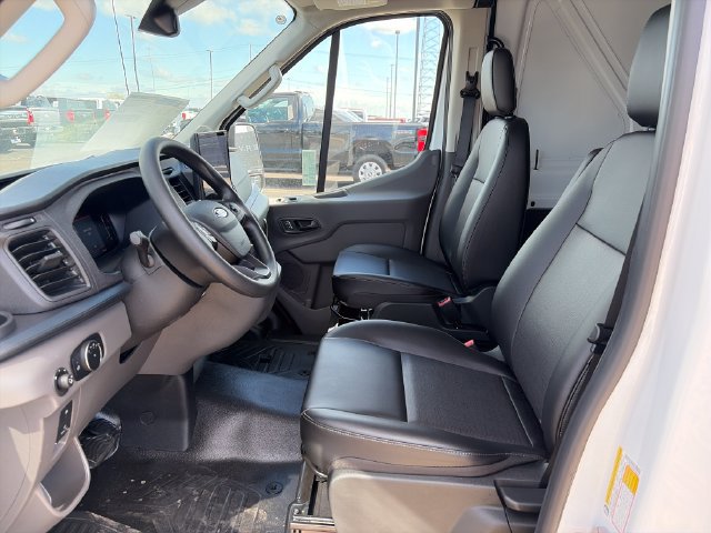 New 2027 Ford Transit 250 148 Medium Roof RWD image 15