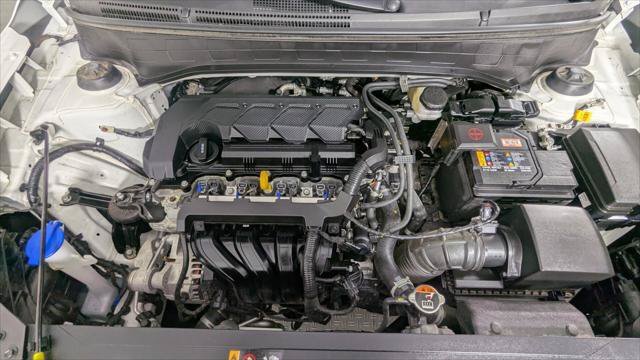 Used 2025 Hyundai Venue SEL FWD image 33