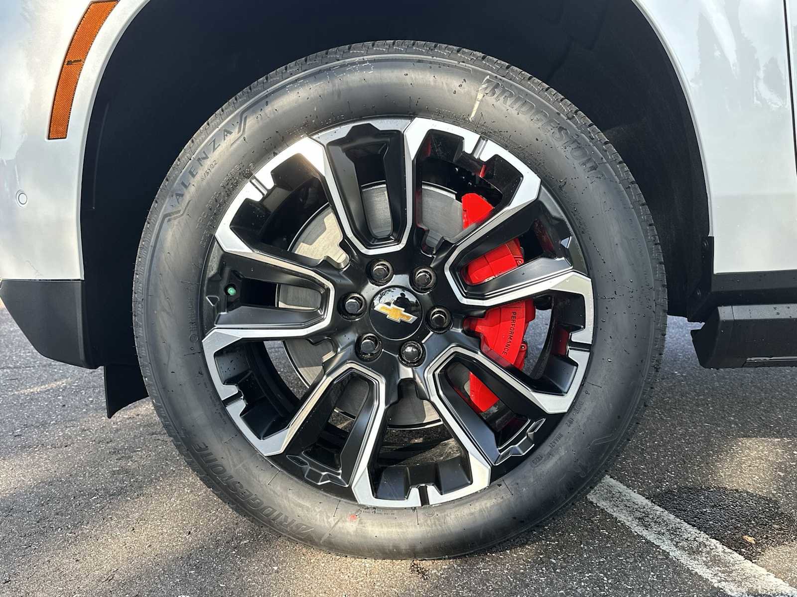 New 2025 Chevrolet Suburban High Country image 9