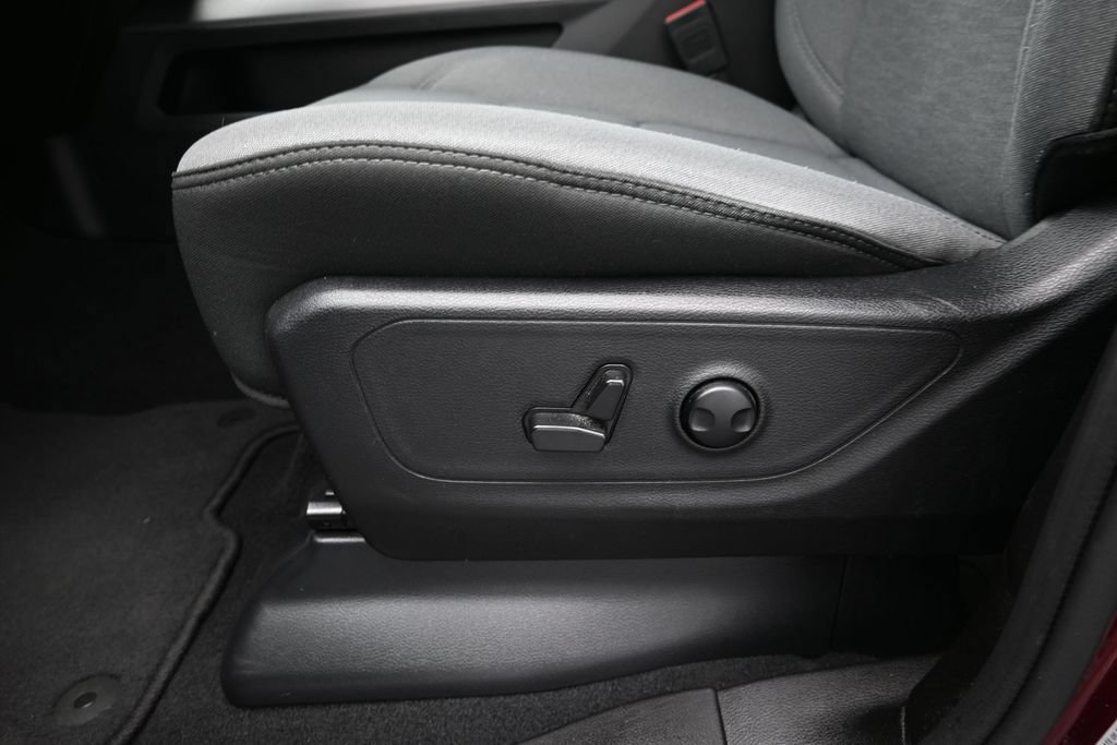 Used 2025 RAM 1500 Big Horn AWD/4WD image 19