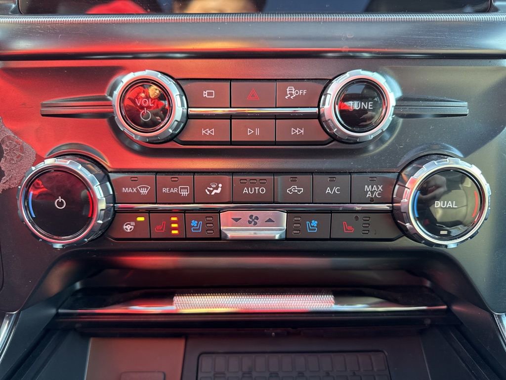 Certified 2025 Ford F150 Raptor image 9