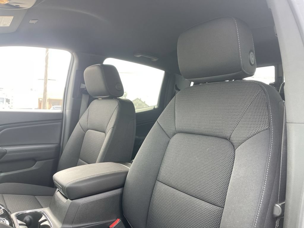 New 2026 GMC Canyon Elevation w/ Convenience Package RWD image 19