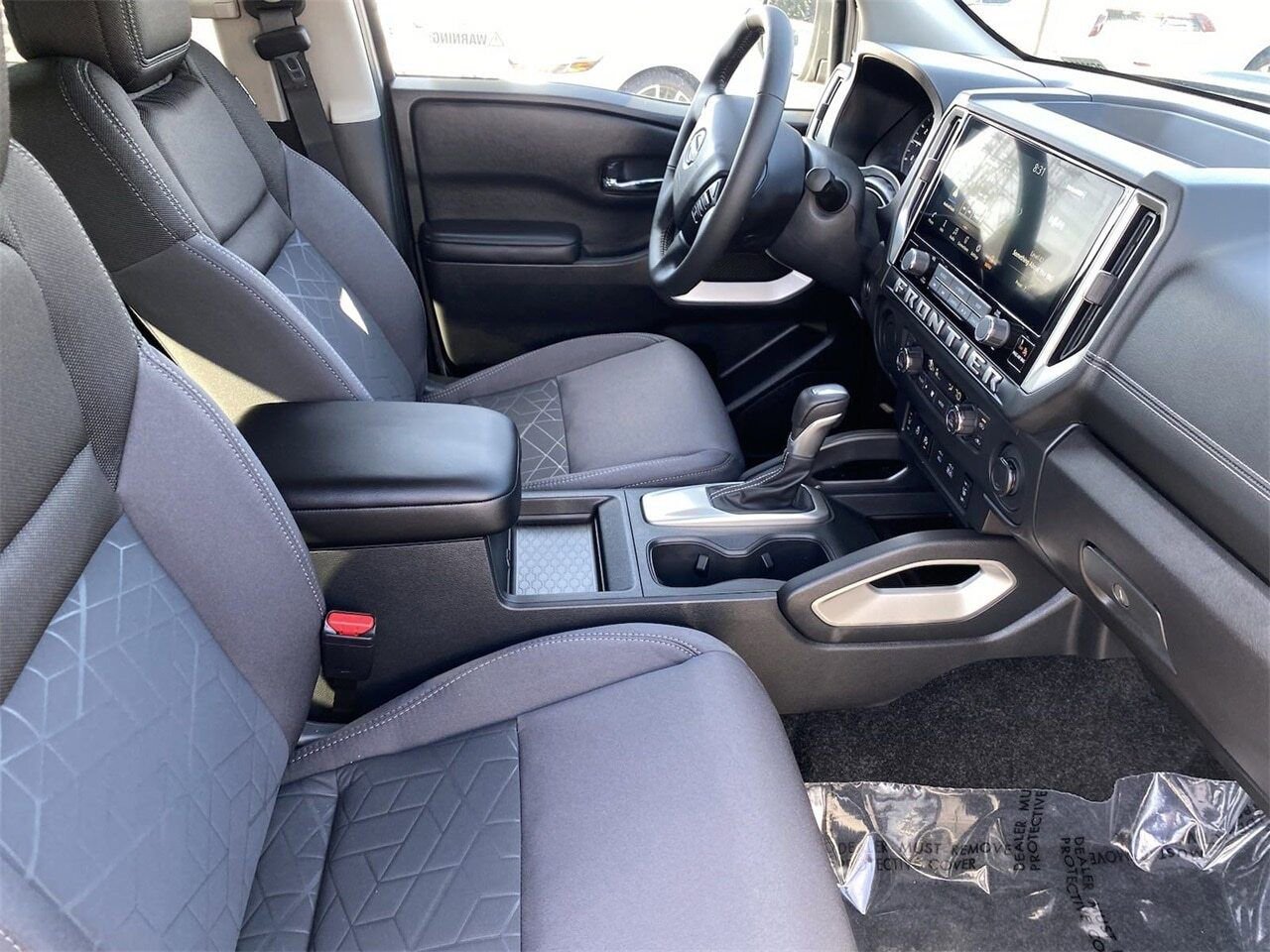 New 2025 Nissan Frontier SV w/ SV Convenience Package image 12