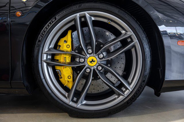 Used 2018 Ferrari 488 Spider RWD image 27