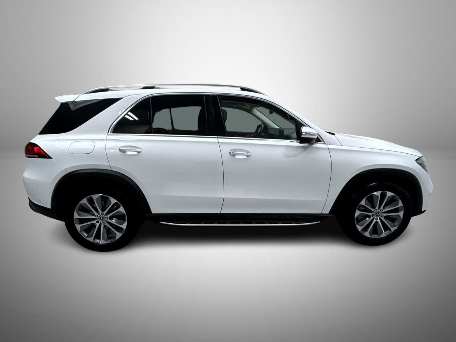 Used 2022 Mercedes-Benz GLE 350 4MATIC image 4