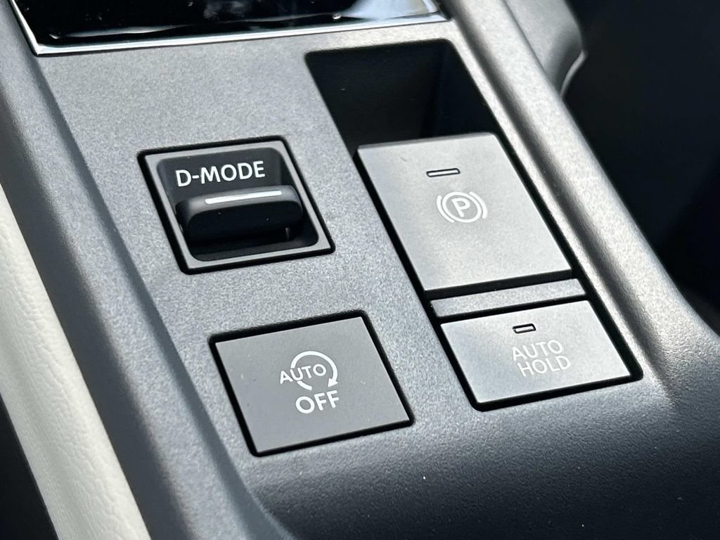 New 2026 Nissan Sentra SL w/ Floor Mat Package FWD image 33