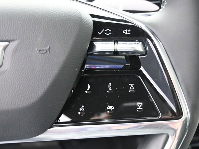 New 2025 Cadillac Escalade IQ Luxury 1 image 32