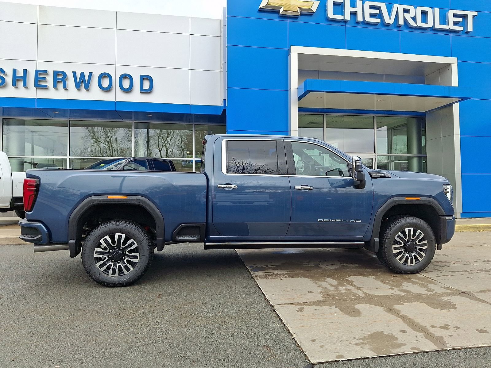 New 2026 GMC Sierra 3500 Denali Ultimate image 7