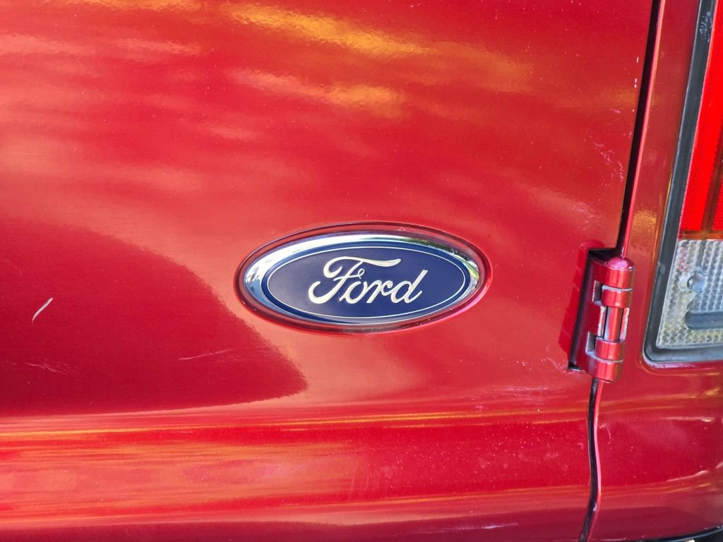 Used 2004 Ford Excursion XLT AWD/4WD image 14