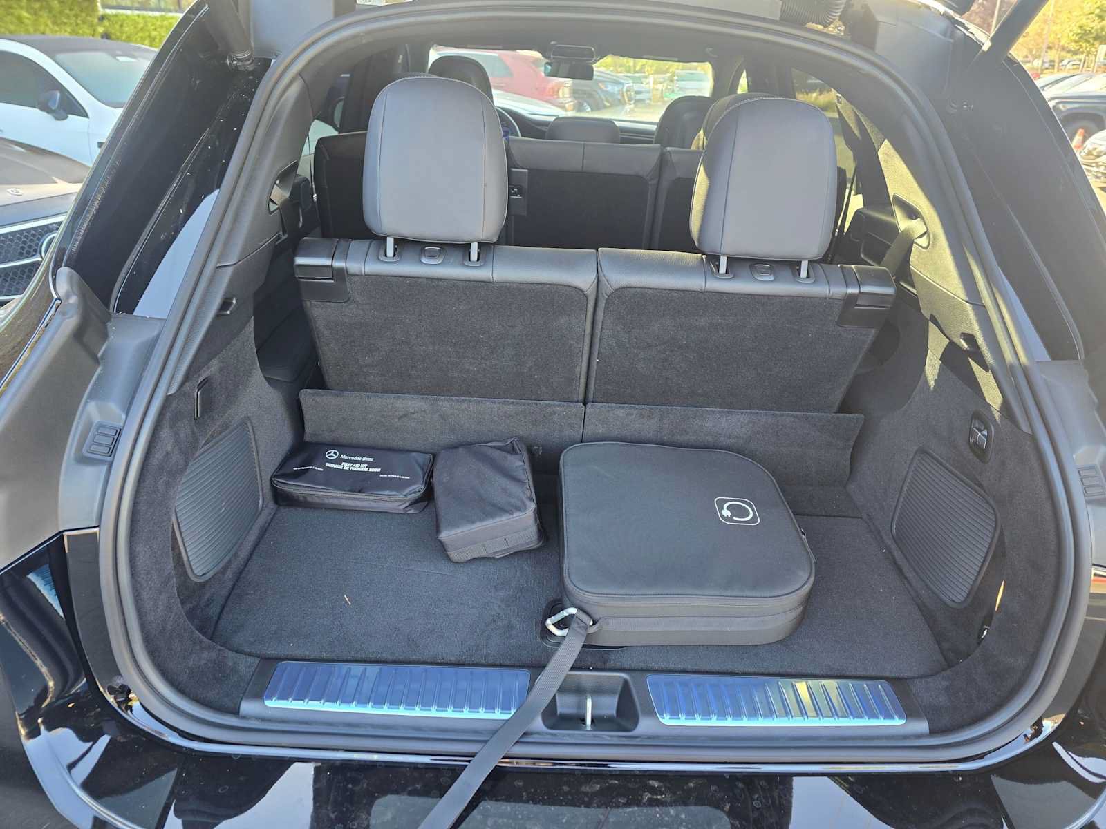 New 2027 Mercedes-Benz EQS 400 4MATIC SUV image 16