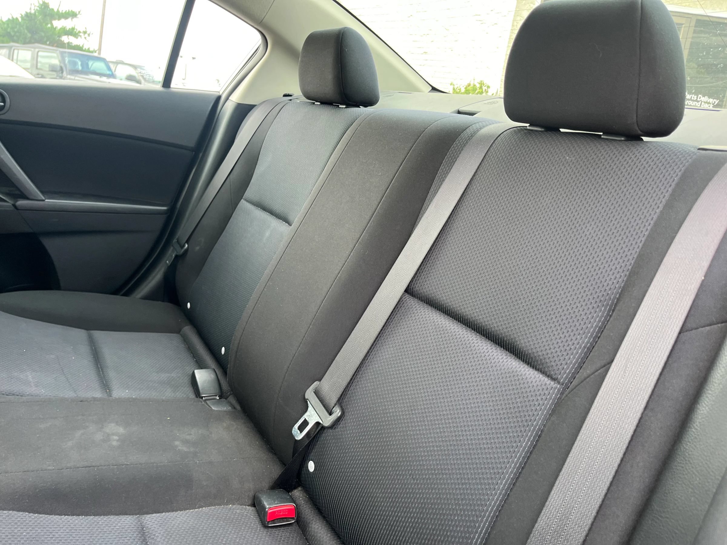 Used 2011 MAZDA MAZDA3 i Sport FWD image 15