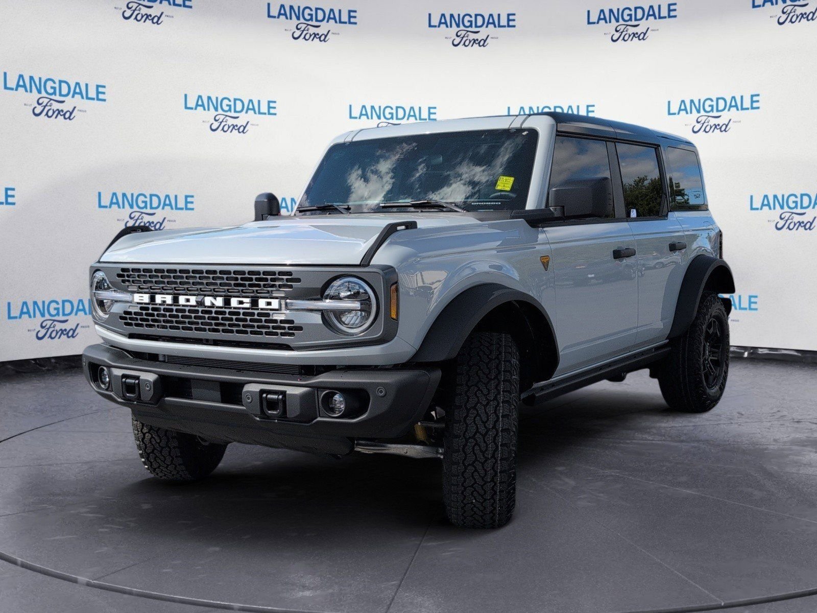 New 2026 Ford Bronco Badlands image 11