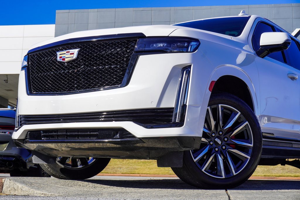 Used 2021 Cadillac Escalade Sport Platinum image 2