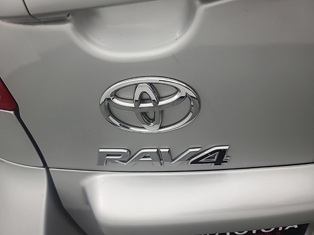 Used 2011 Toyota RAV4 4WD w/ Base L4 Extra Value Pkg image 11