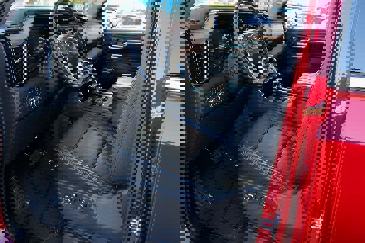 Used 2024 GMC Sierra 1500 Denali w/ Denali Reserve Package image 13