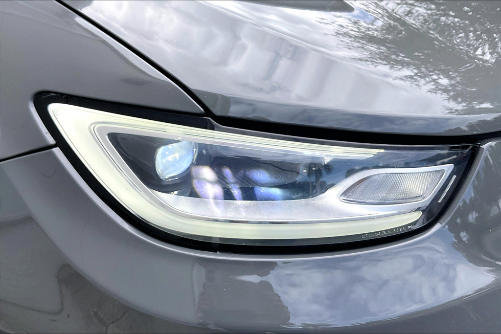 Used 2025 Chrysler Pacifica Limited FWD image 26
