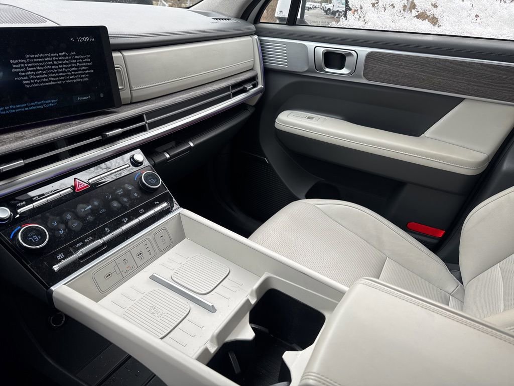 Used 2024 Hyundai Santa Fe Limited image 20