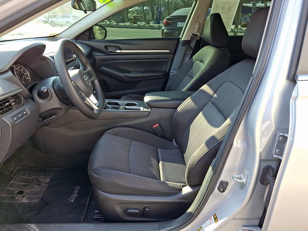 Used 2022 Nissan Altima 2.5 SV image 13