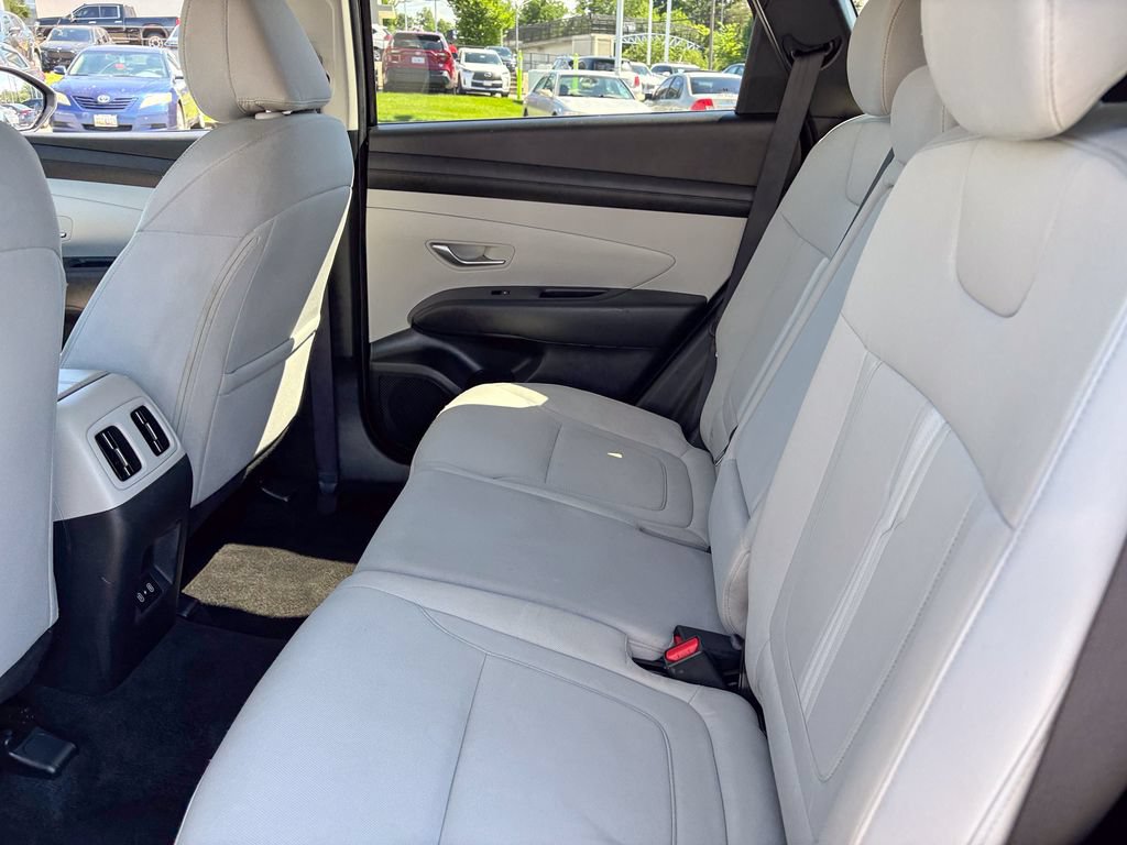 Used 2025 Hyundai Tucson SEL AWD/4WD image 46
