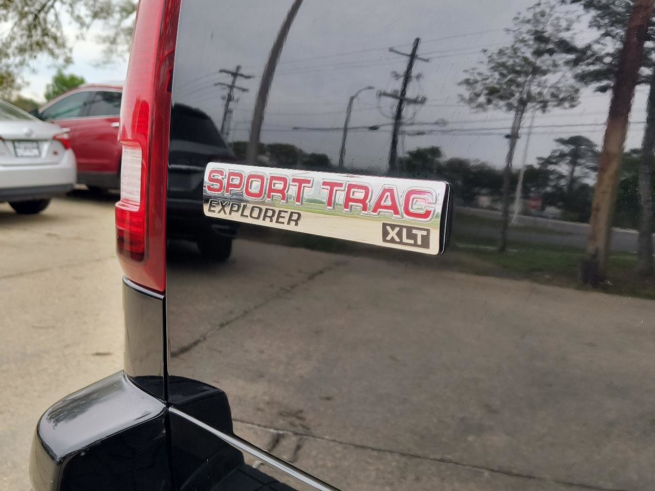 Used 2008 Ford Explorer Sport Trac XLT image 6