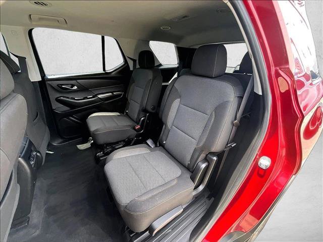 Used 2020 Chevrolet Traverse LT FWD image 27