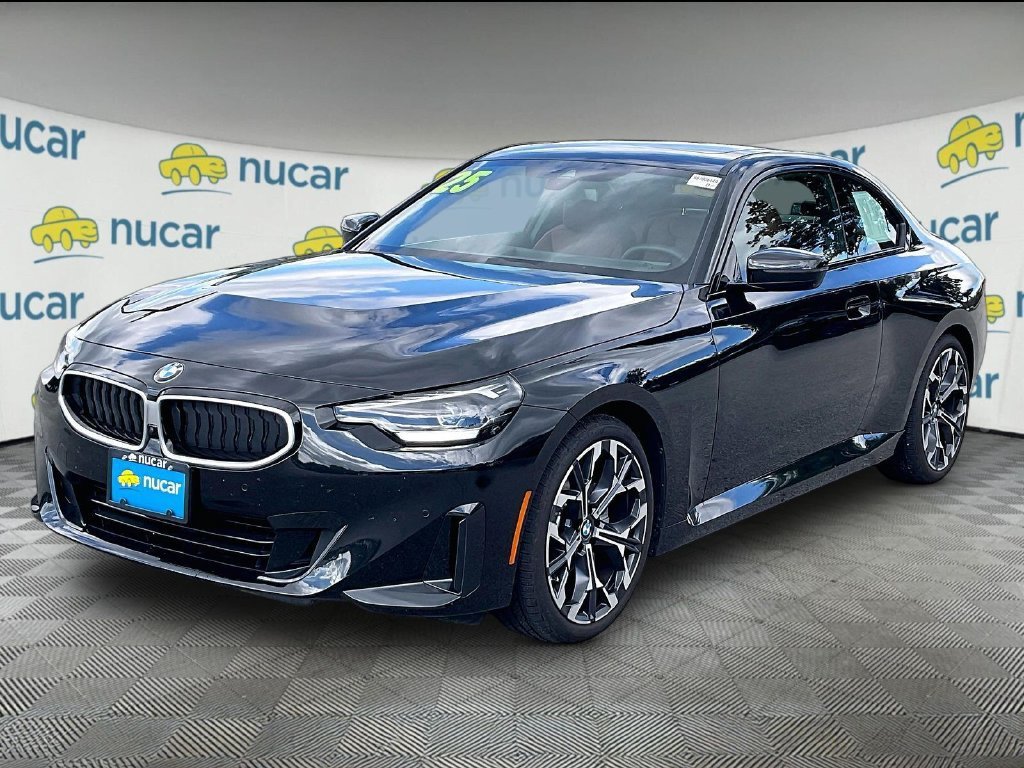 Used 2025 BMW 230i Coupe w/ Convenience Package RWD image 3