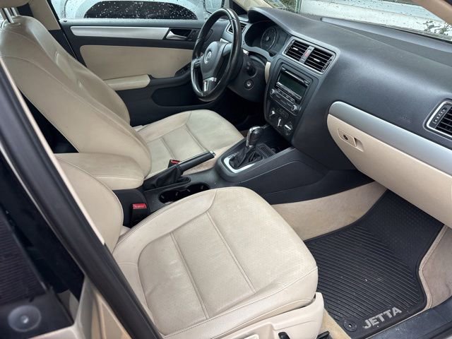 Used 2014 Volkswagen Jetta SE FWD image 9