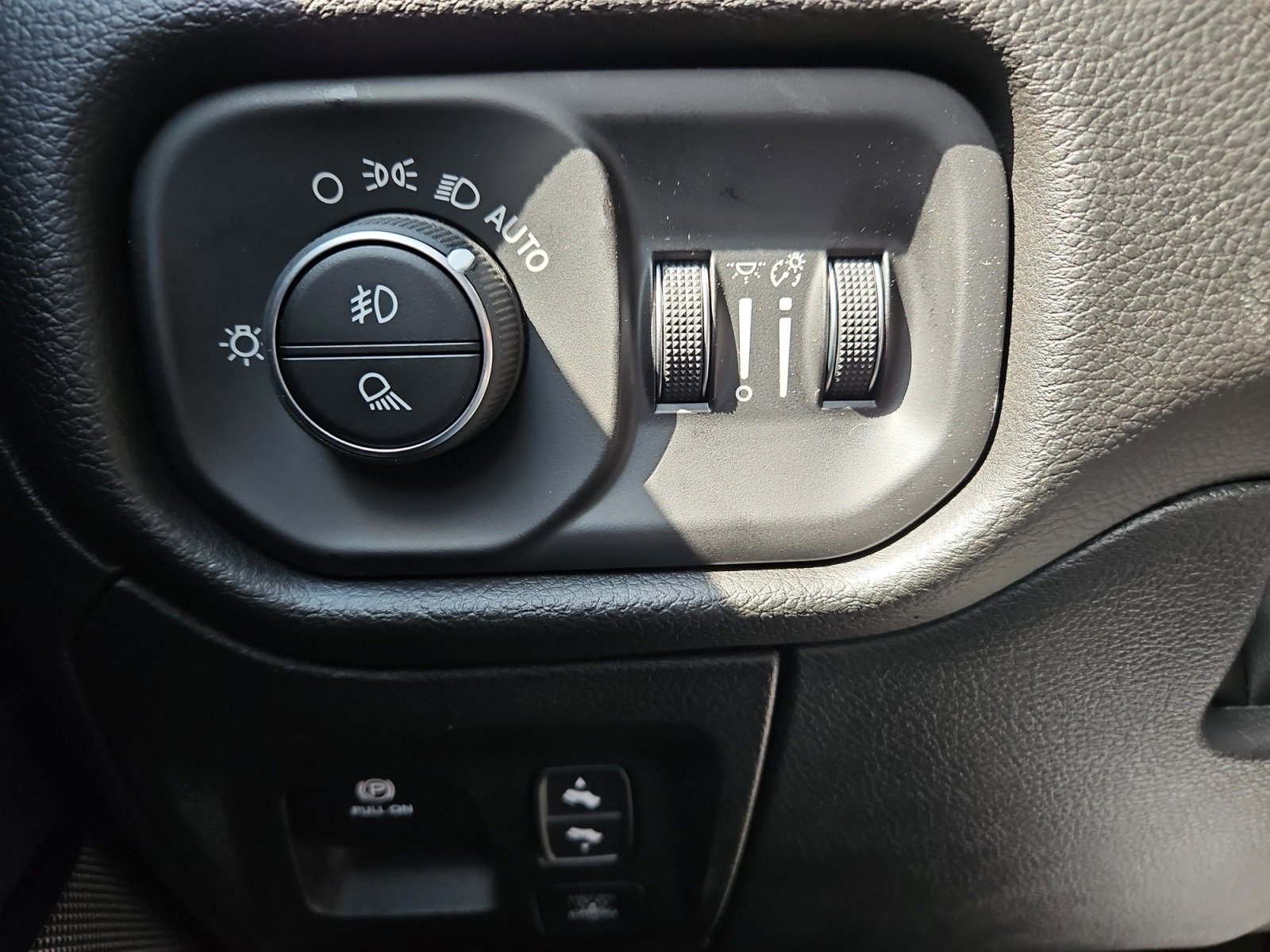 New 2026 RAM 1500 Rebel image 21