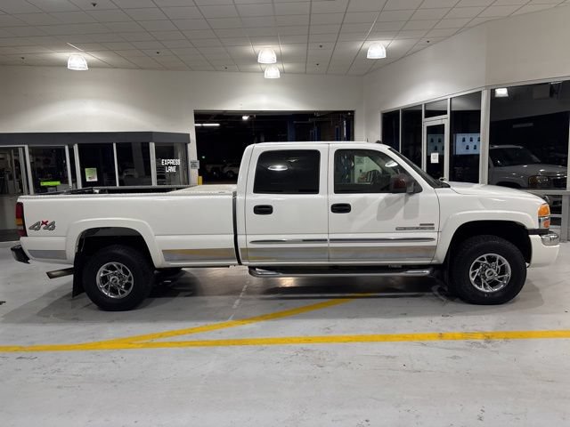 Used 2004 GMC Sierra 2500 SLT w/ Heavy-Duty Power Package AWD/4WD image 7