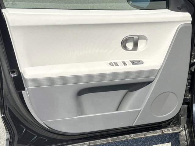New 2026 Hyundai Ioniq 5 SEL image 10