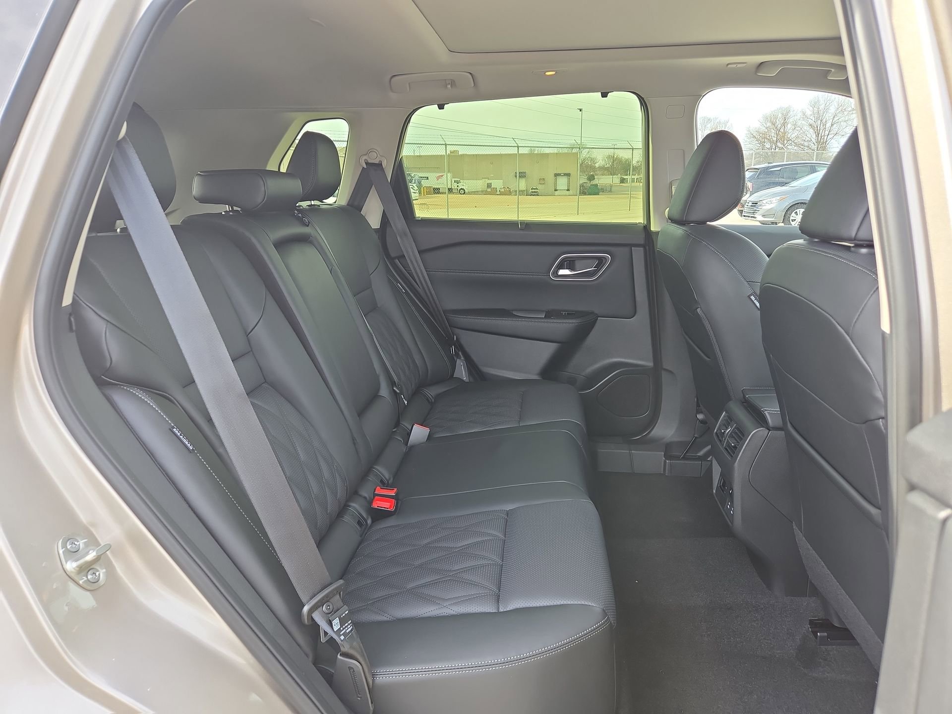 New 2026 Nissan Rogue Platinum w/ Platinum Premium Package image 14