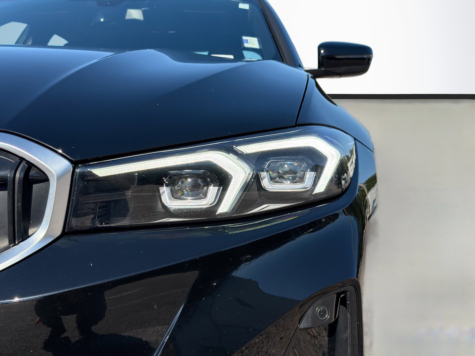 Used 2025 BMW 330i Sedan image 9