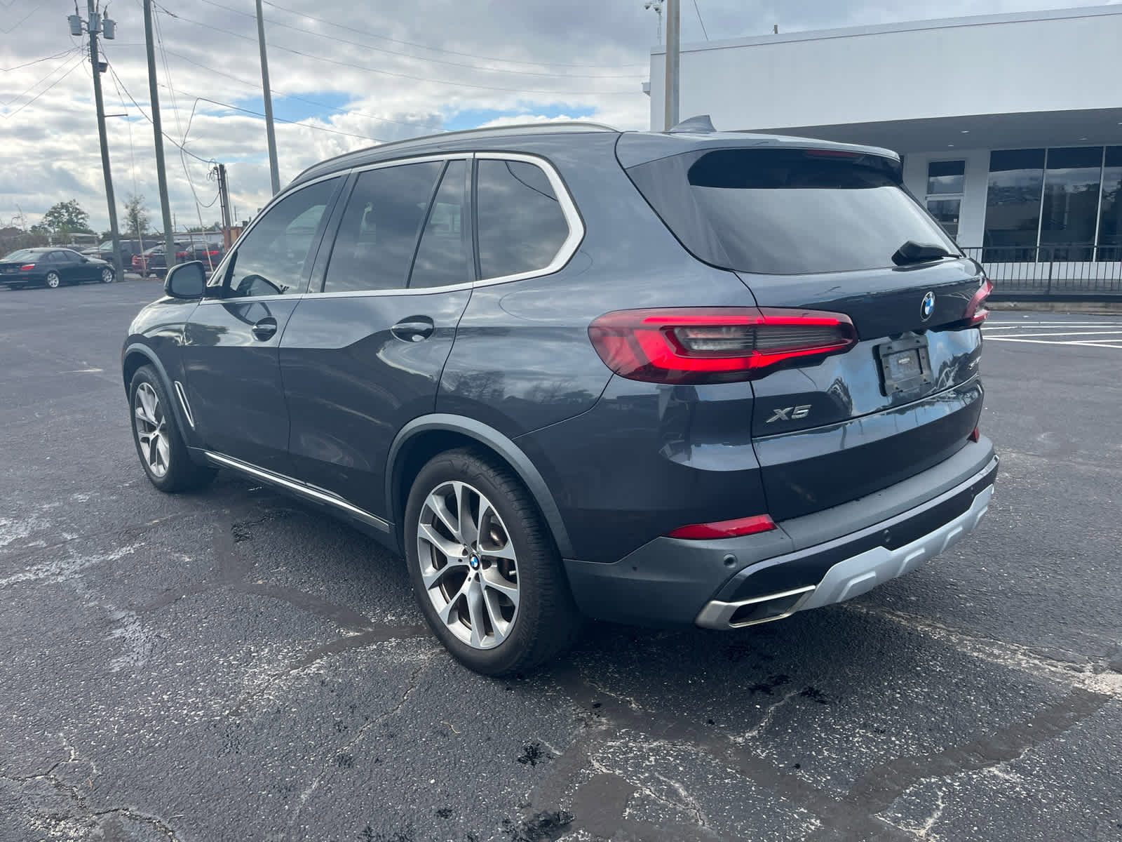 Used 2021 BMW X5 sDrive40i w/ Premium Package image 6