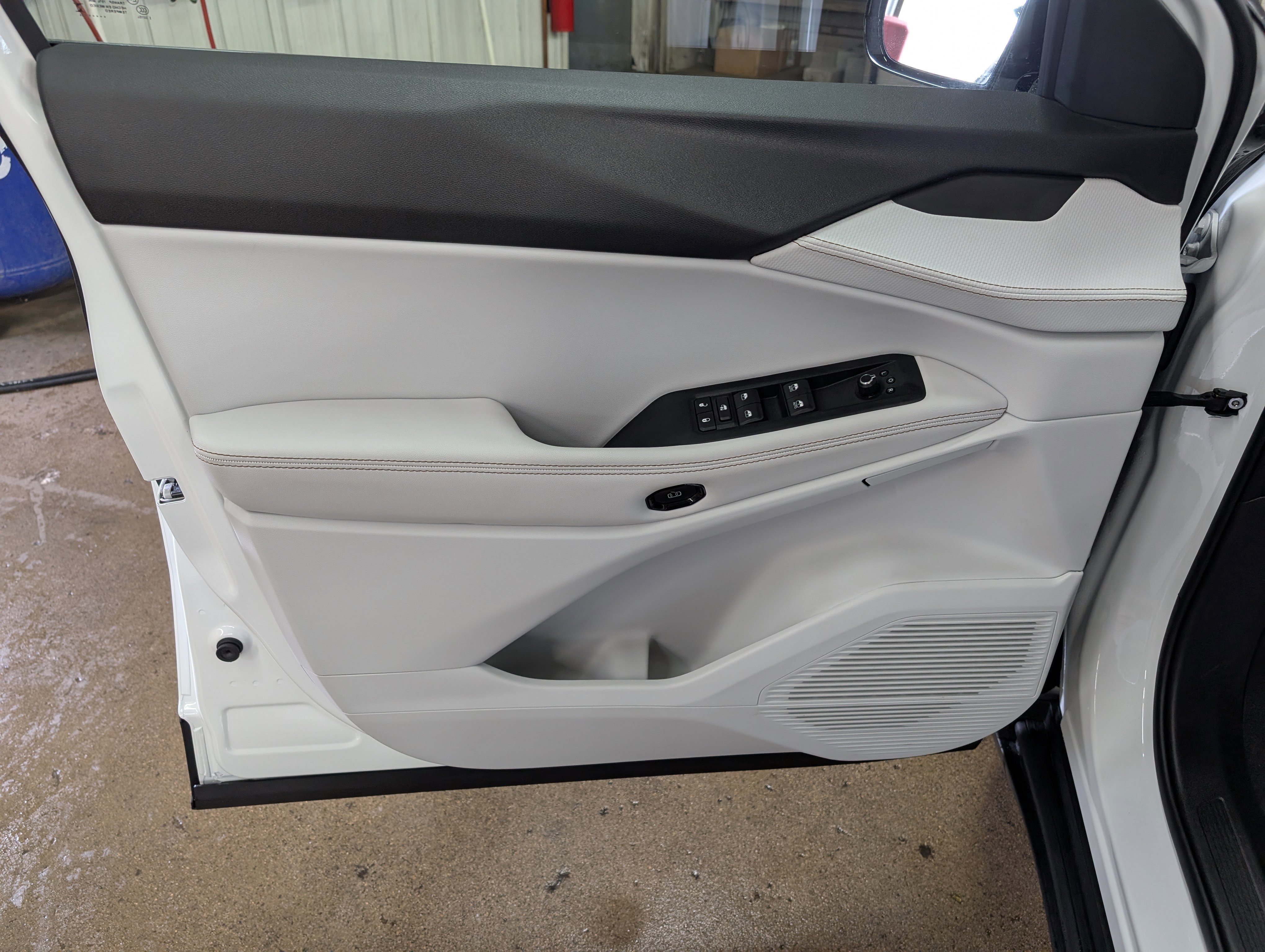 New 2026 Jeep Cherokee Limited AWD/4WD image 13