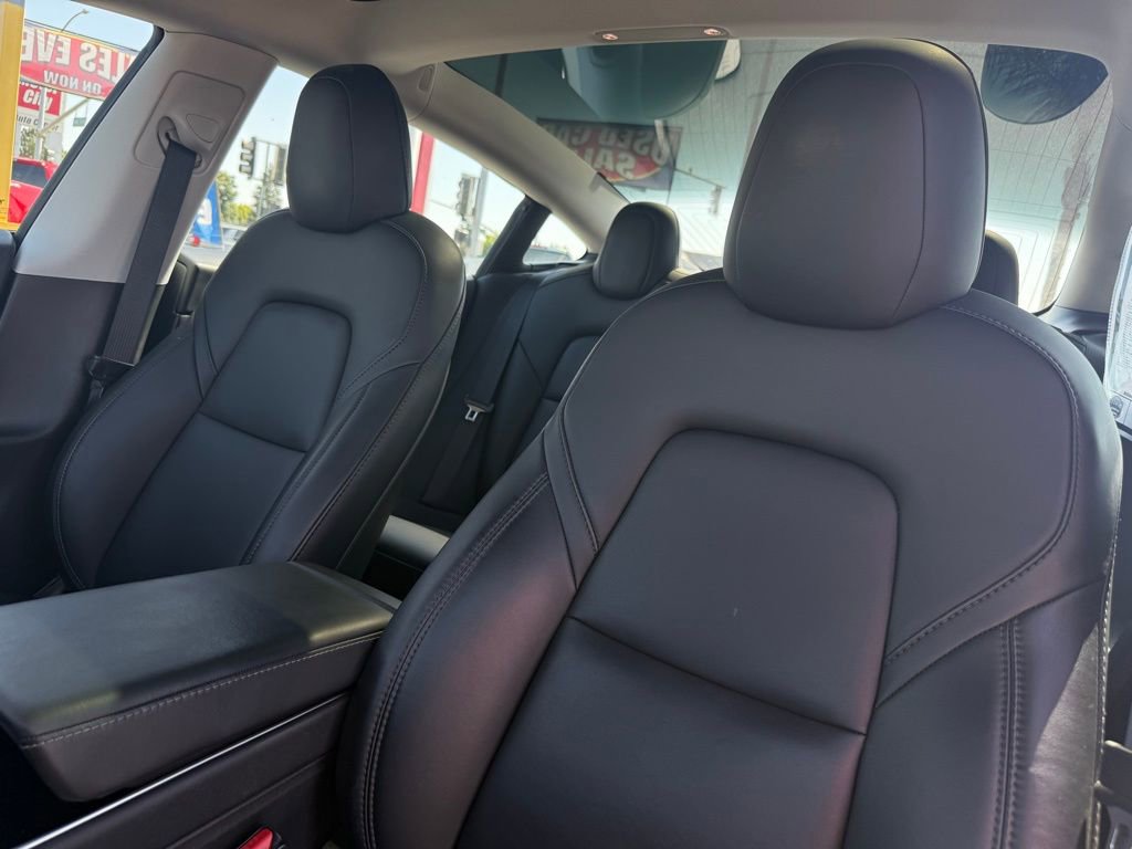Used 2020 Tesla Model 3 Standard Range Plus image 15