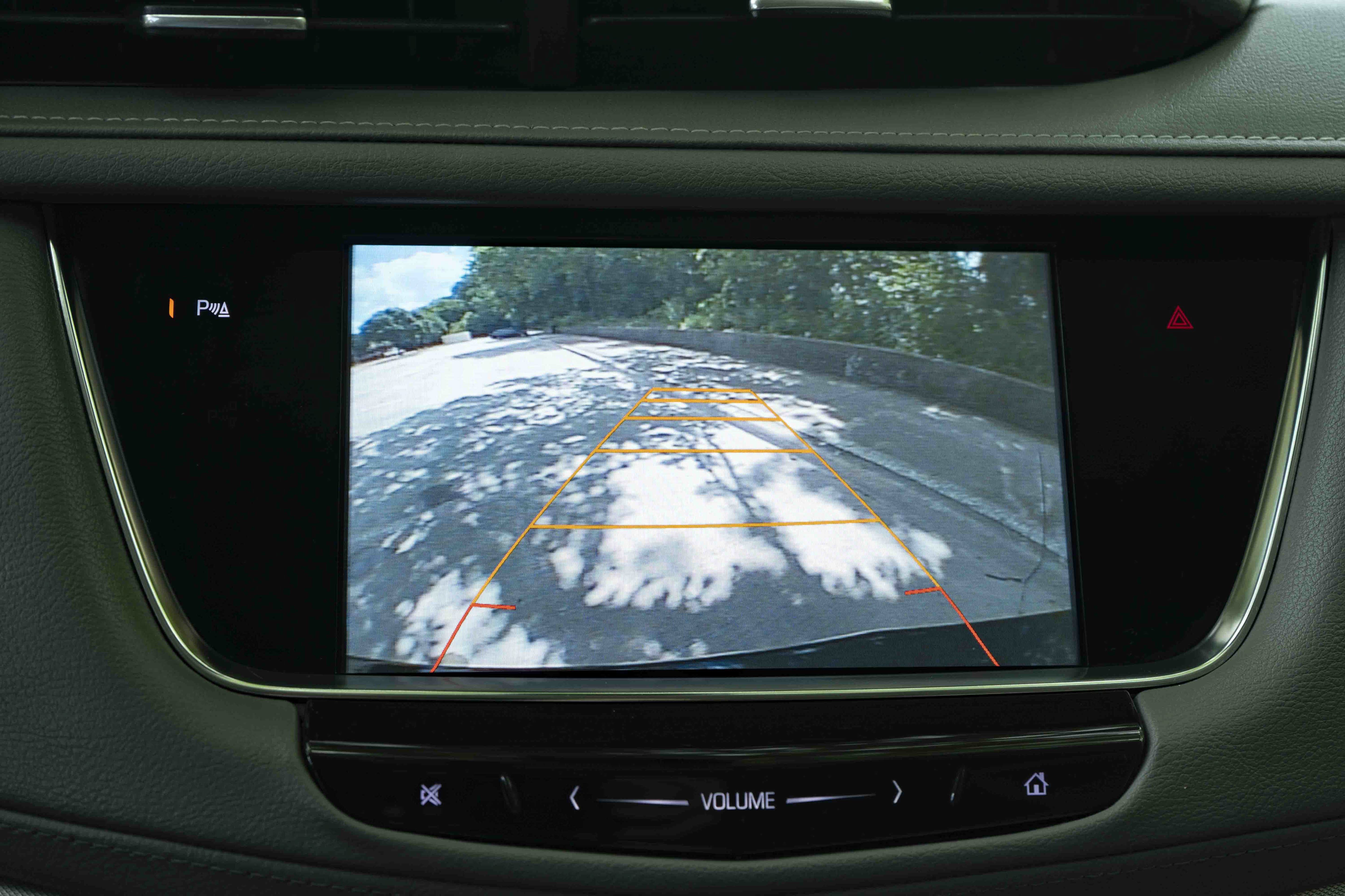Used 2017 Cadillac XT5 Luxury w/ Driver Awareness Package FWD image 31