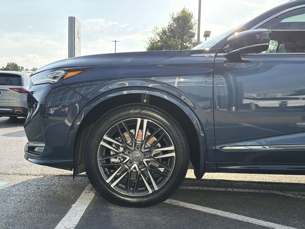 Used 2025 Acura MDX SH-AWD w/ Advance Package image 9