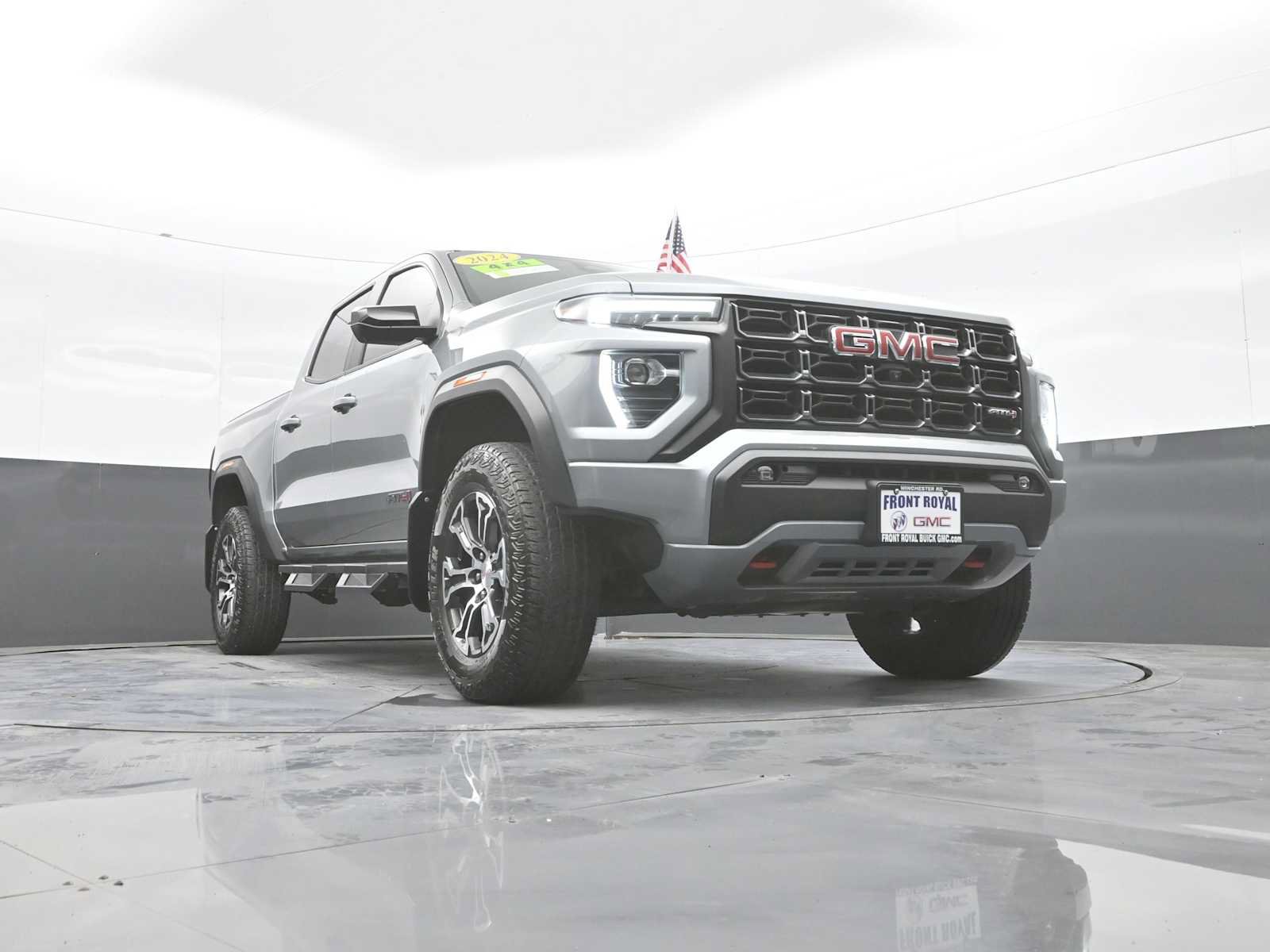 Used 2024 GMC Canyon AT4 w/ Technology Package AWD/4WD image 38