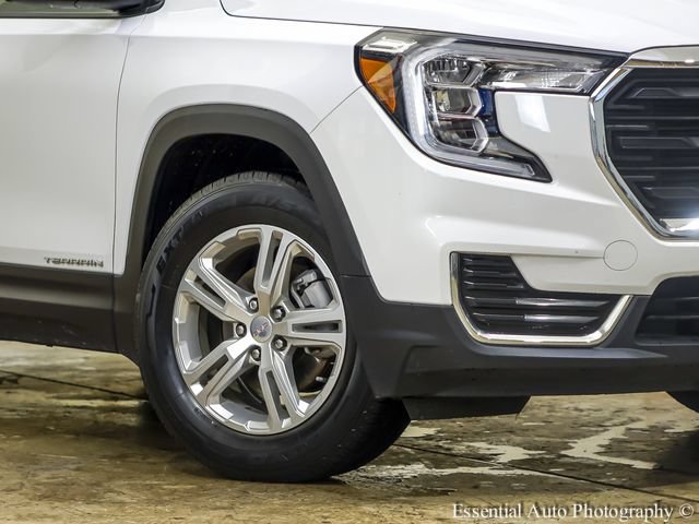 Used 2024 GMC Terrain SLE AWD/4WD image 4