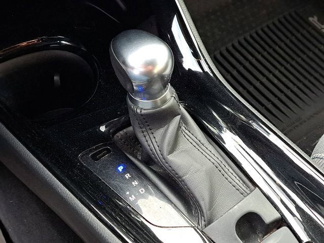 Used 2019 Toyota C-HR Limited image 15