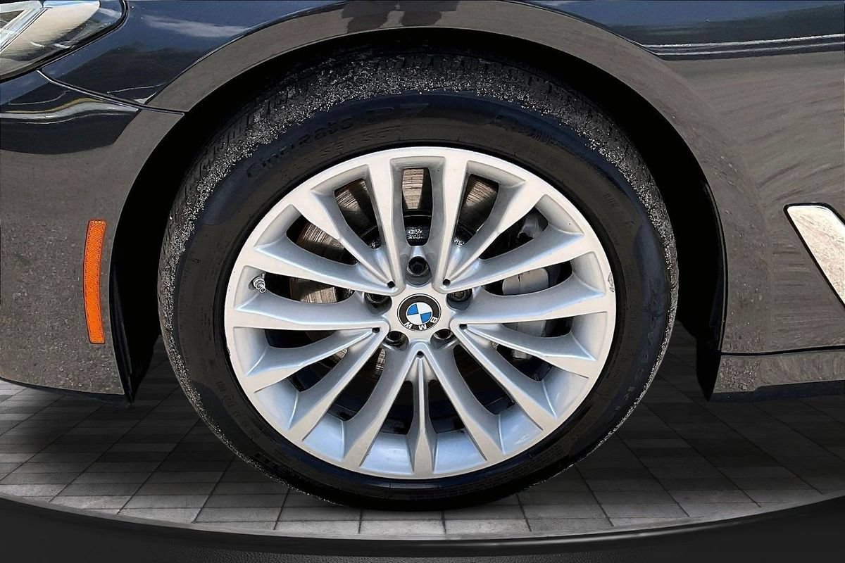 Used 2022 BMW 530i xDrive w/ Convenience Package AWD/4WD image 36
