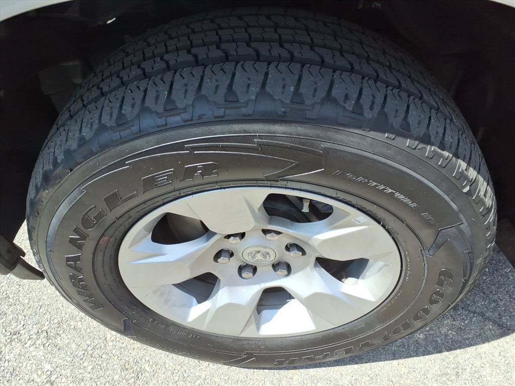 Used 2025 RAM 1500 Big Horn AWD/4WD image 10