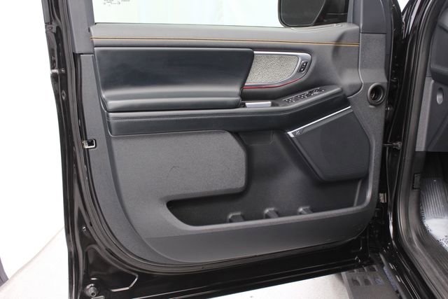 Used 2025 Ford Expedition Tremor AWD/4WD image 17