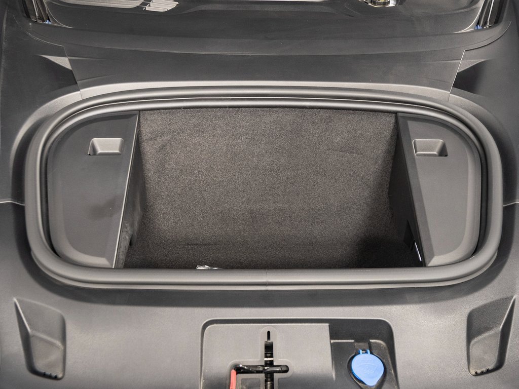 Certified 2023 Porsche Taycan image 18